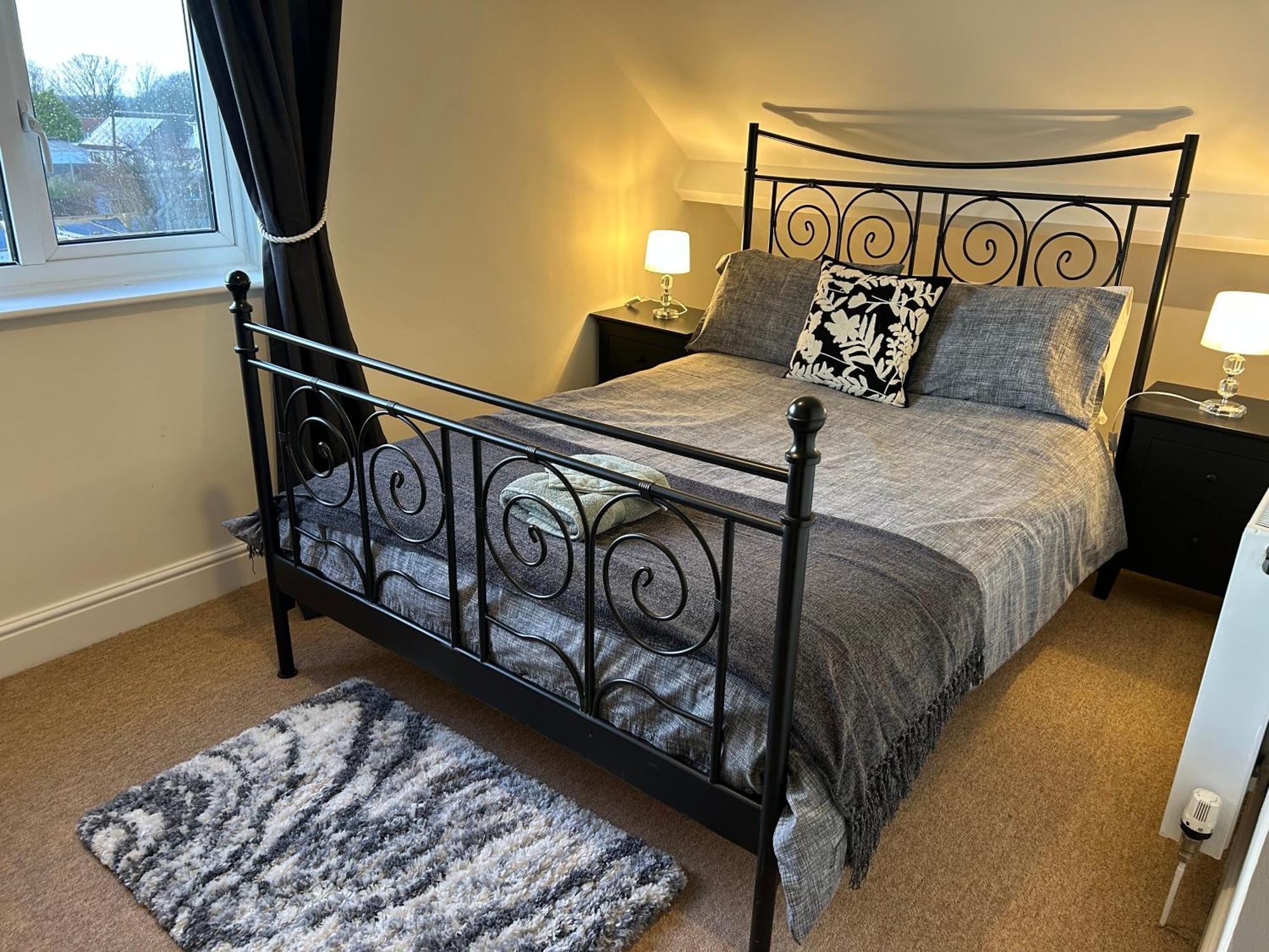 5 Edgebury Apartment Puriton Luaran gambar
