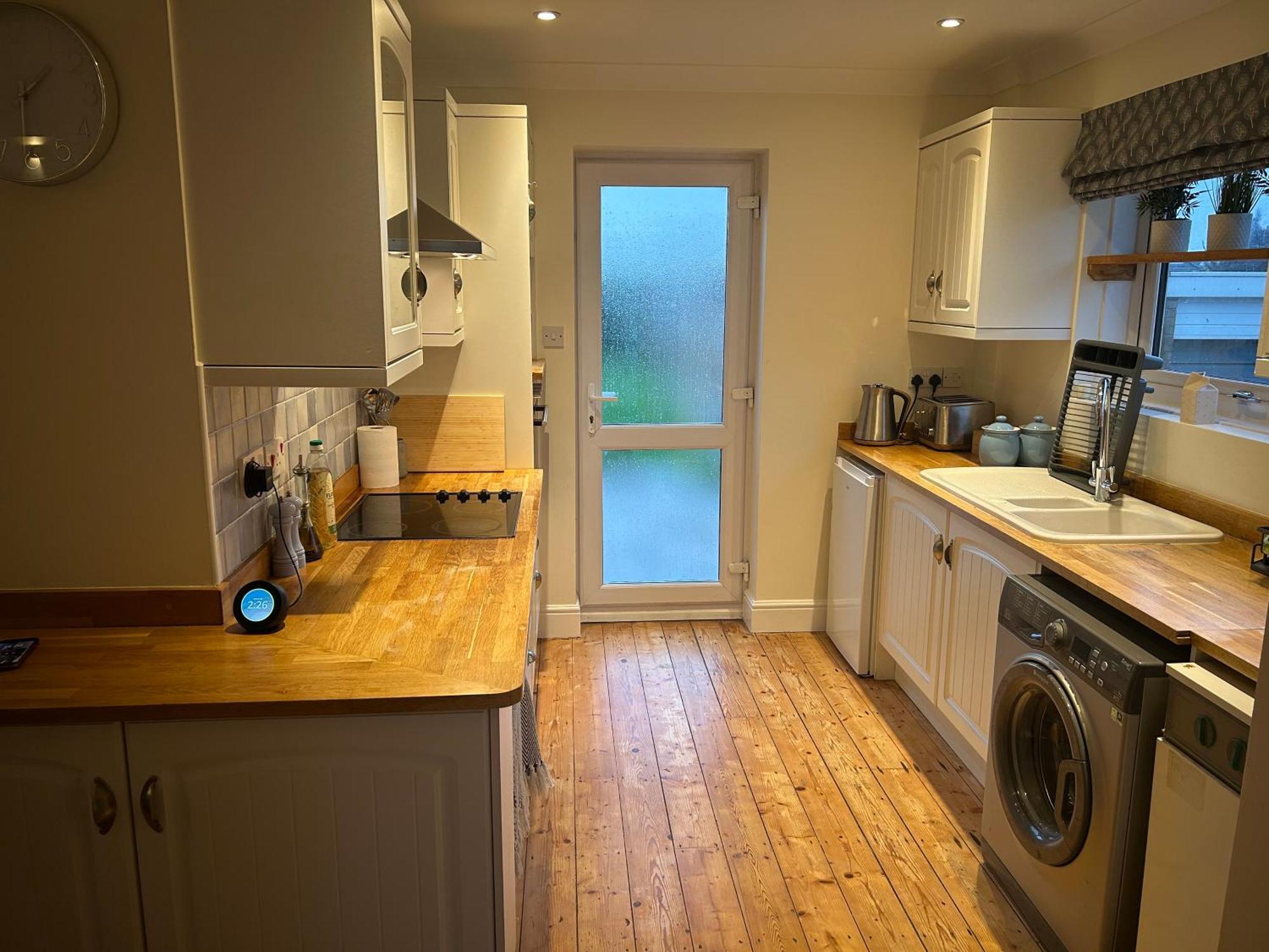 5 Edgebury Apartment Puriton Luaran gambar