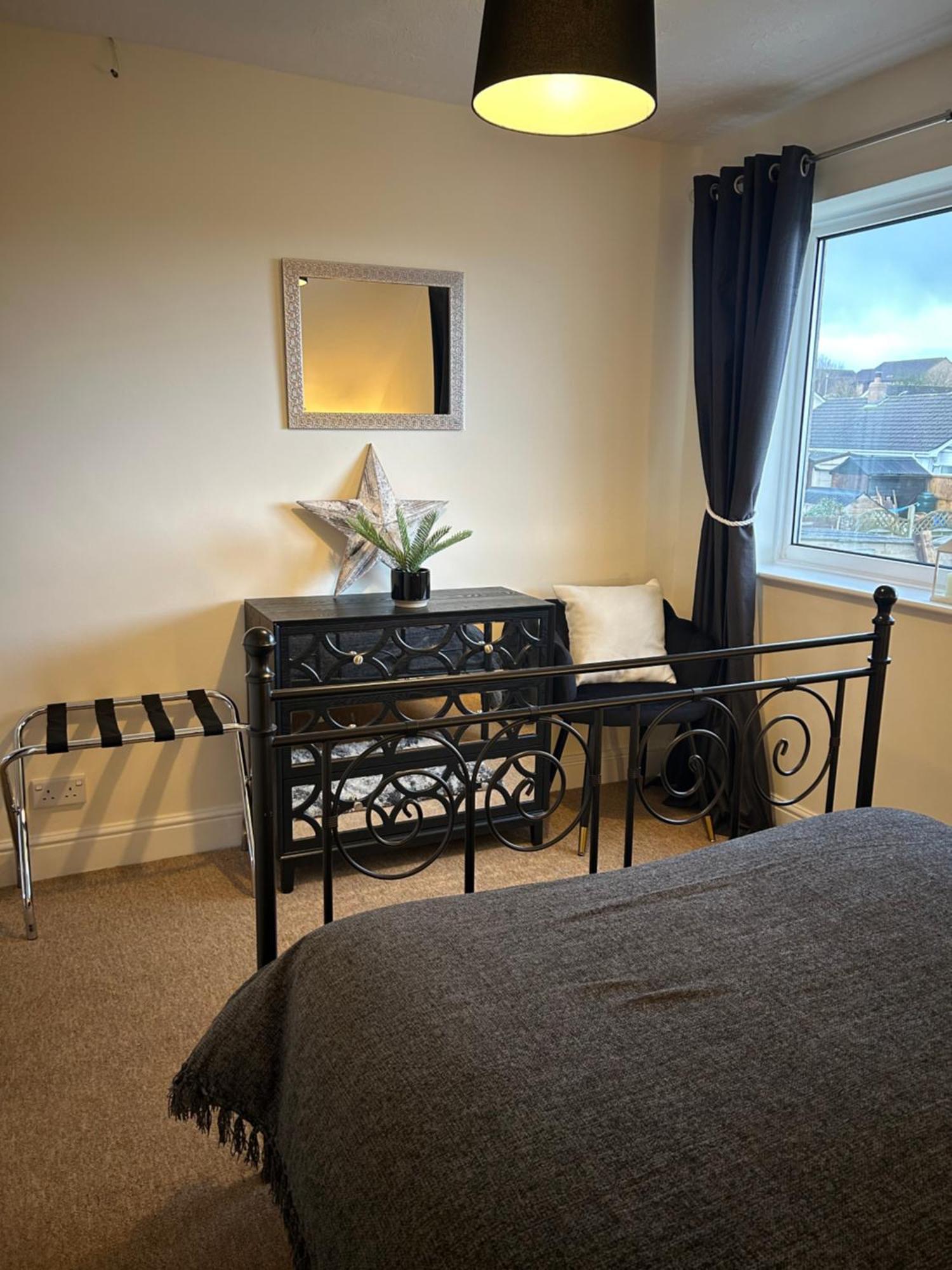 5 Edgebury Apartment Puriton Luaran gambar